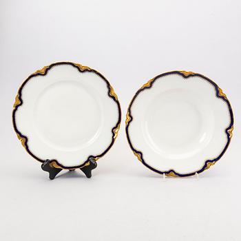 A 122 pcs of Limoges porcelain dinner service.