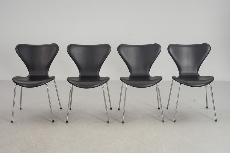 STOLAR, 4 st, "Sjuan", Arne Jacobsen, Fritz Hansen.