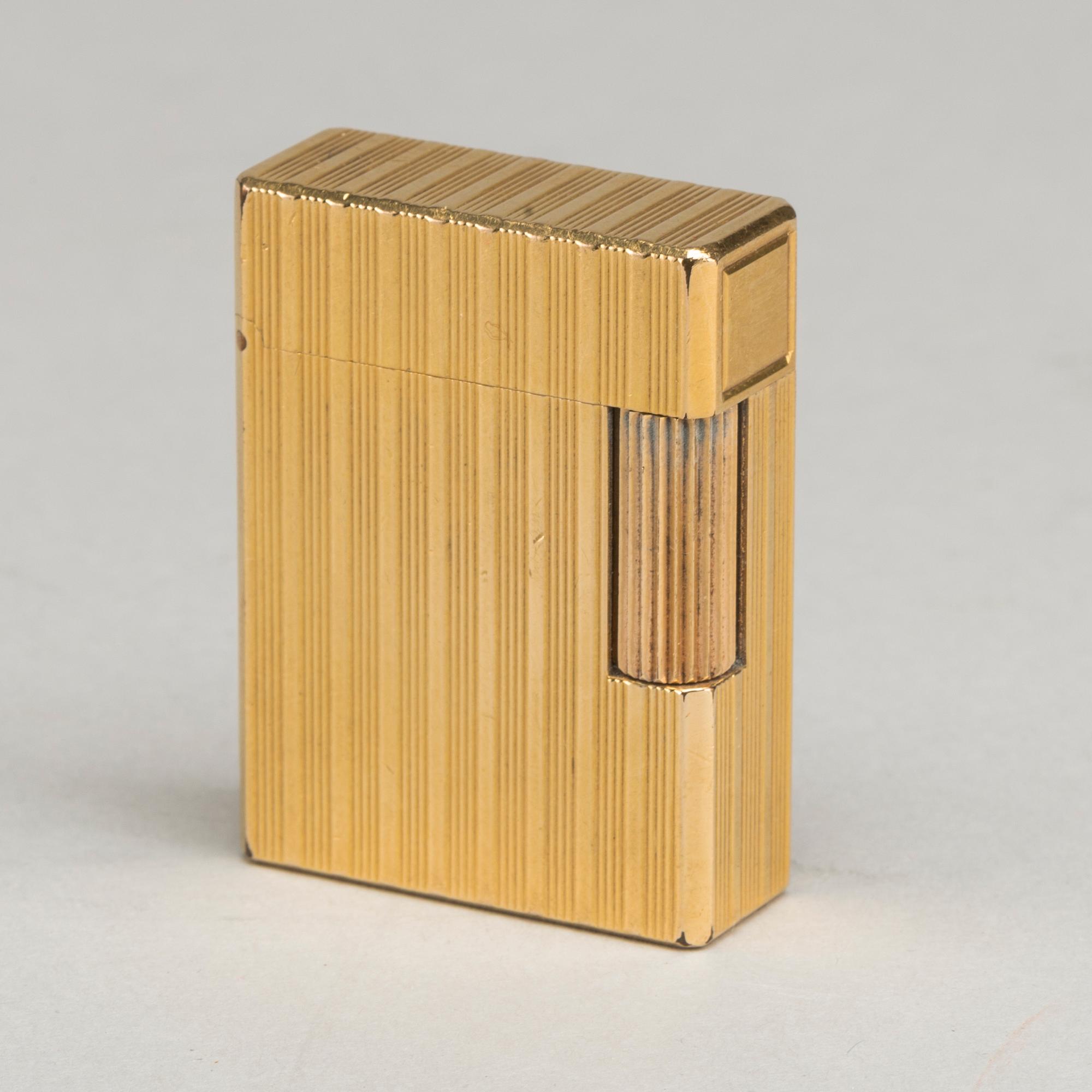 A Dupont de Paris lighter, second half of the 20th century.