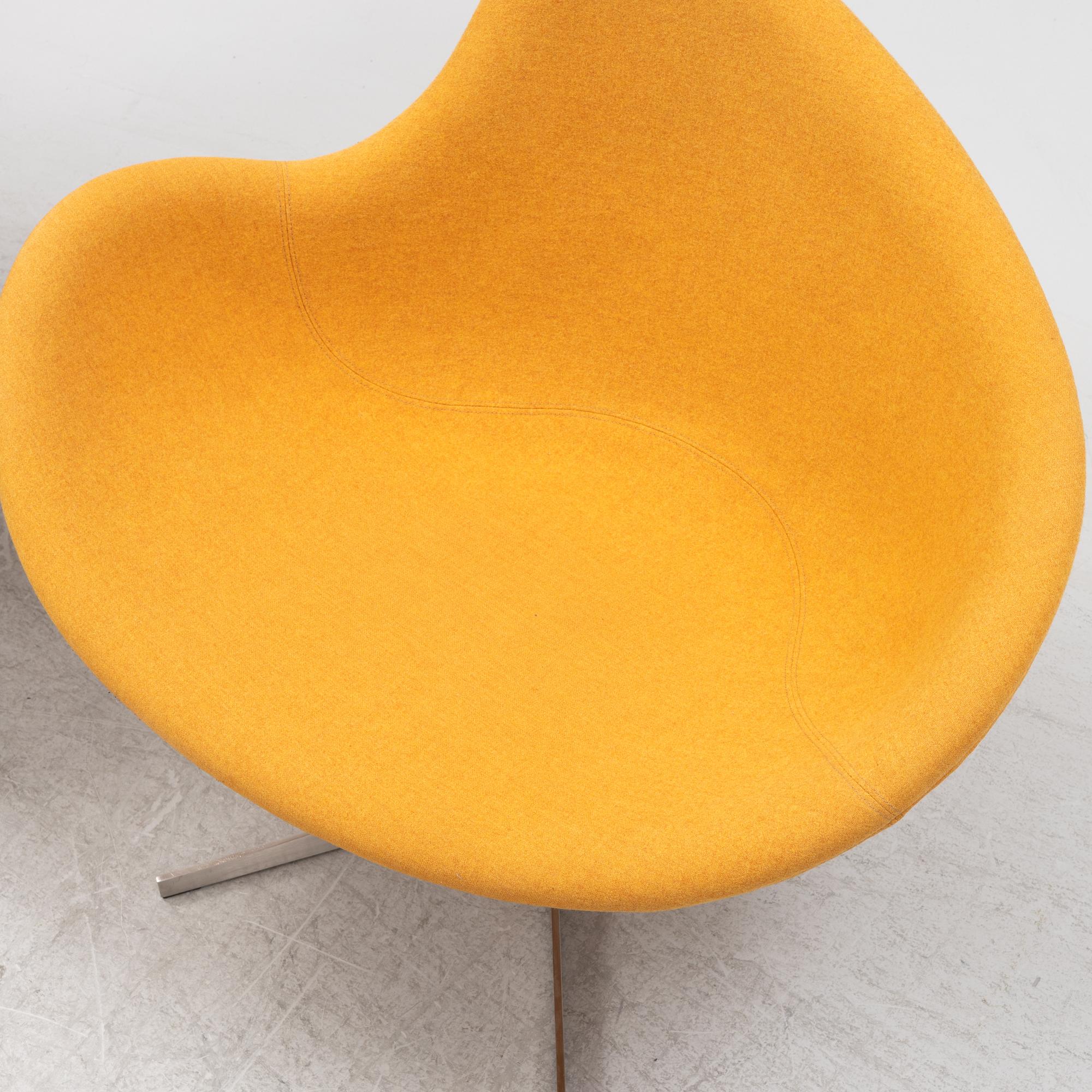Busk+Hertzog, a pair of  'K2 Lounge Chair Swivel', +Halle, 2000-tal.