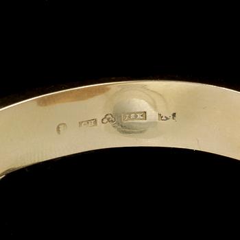 ARMRING, 18k guld, 1800-tal. Vikt 26 gram.
