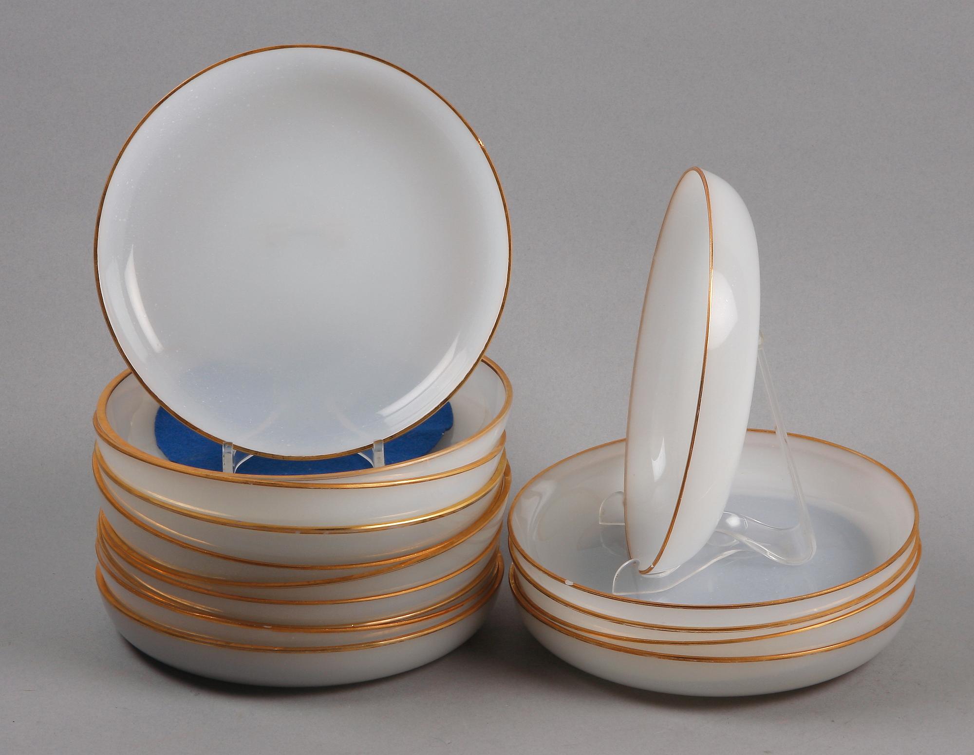ASSIETTER, 15 st, flussglas, 1800-tal.