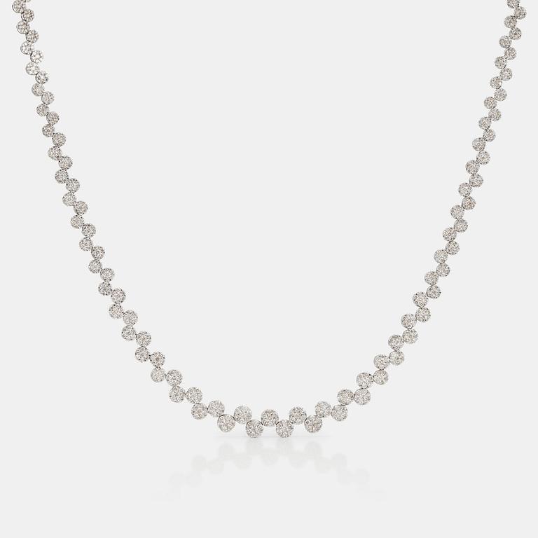 COLLIER med briljantslipade diamanter totalt ca 19.31ct.