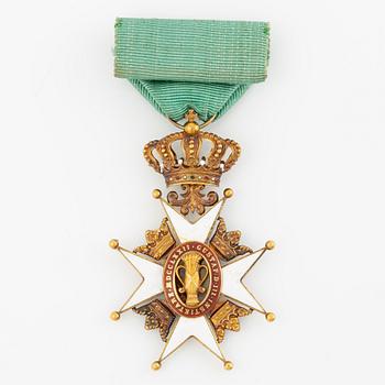 The Order of Vasa, knight's insignia, 18K gold and enamel, C.F. Carlman, in case.