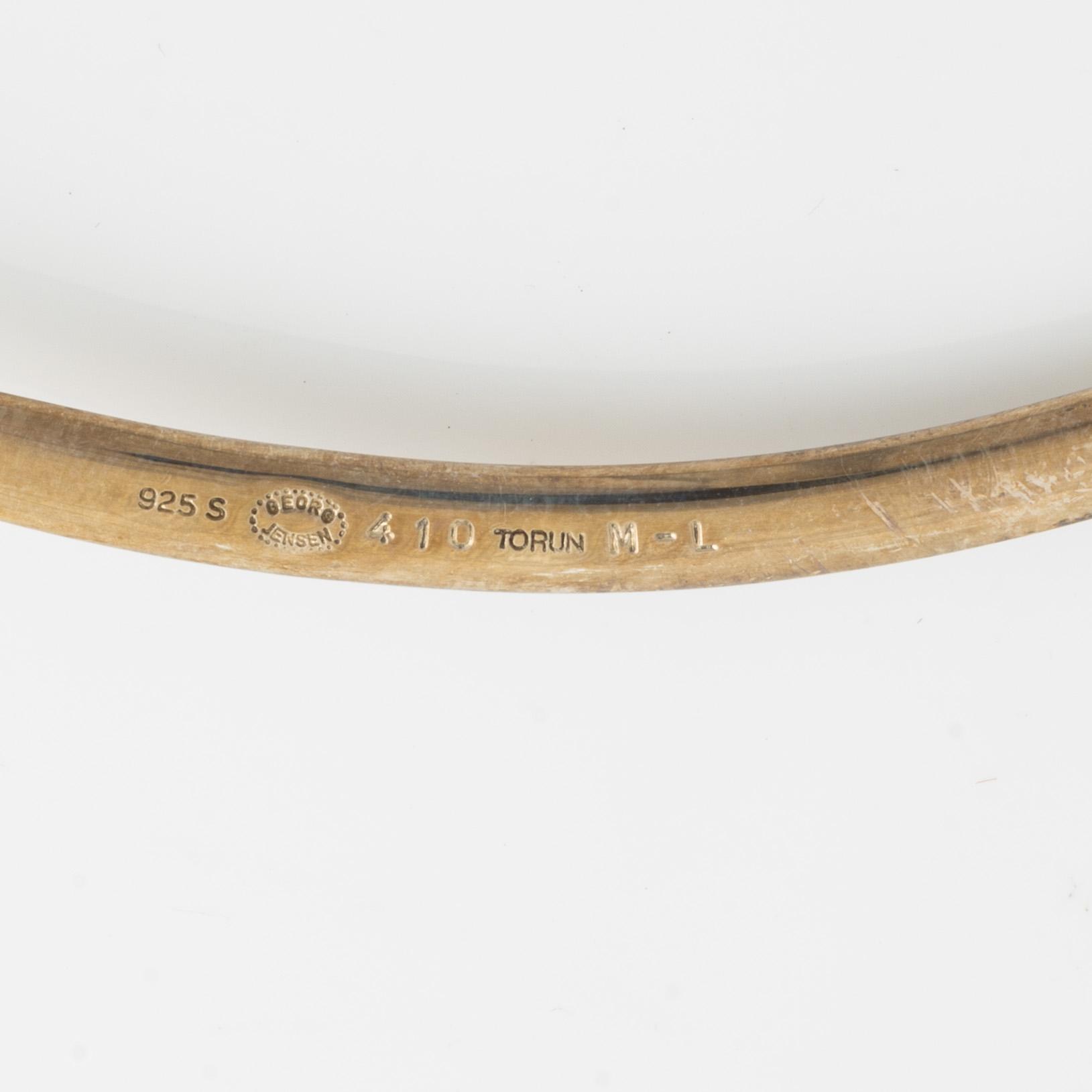 Vivianna Torun Bülow-Hübe design for Georg Jensen, necklace in silver with rock crystal.