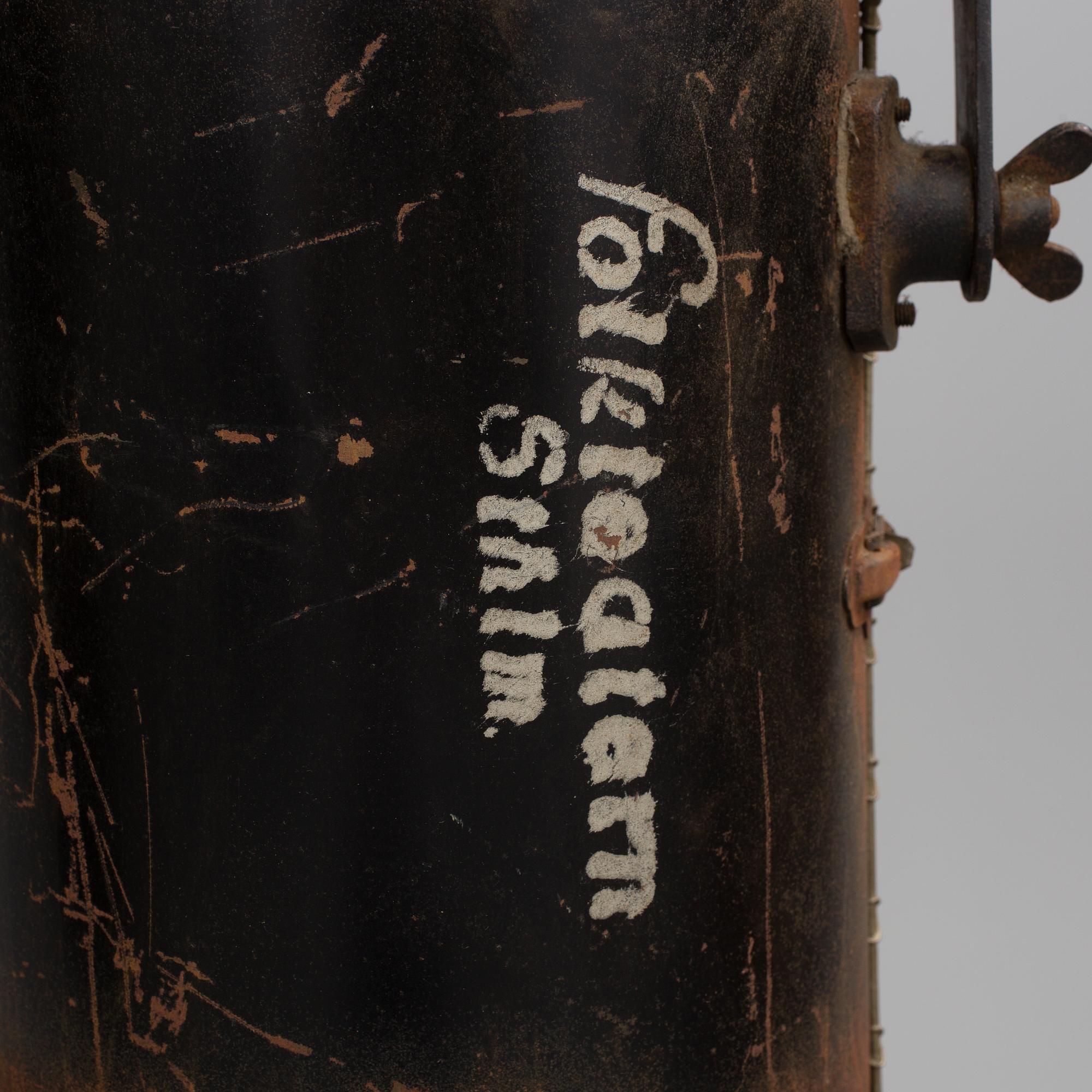 LAMPA/STRÅLKASTARE, 2 stycken, 1900-talets första hälft.