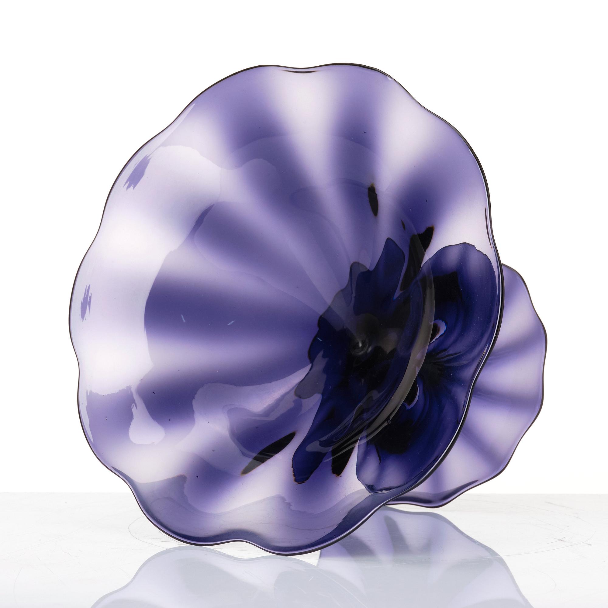 Simon Gate, a purple glass bowl 'Slottsglas', Orrefors Sweden 1920s.
