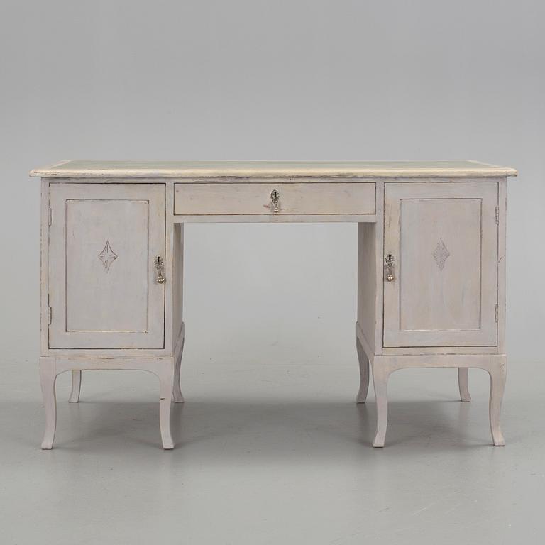 SKRIVBORD, 1900-talets mitt.