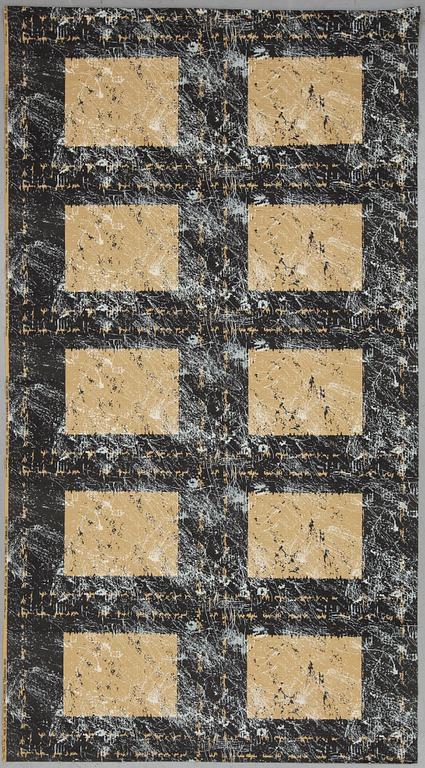 "Soft sand", plicerat tygtryck, ca 241 x 129 cm (samt 49-50 cm omvikt på baksidan).