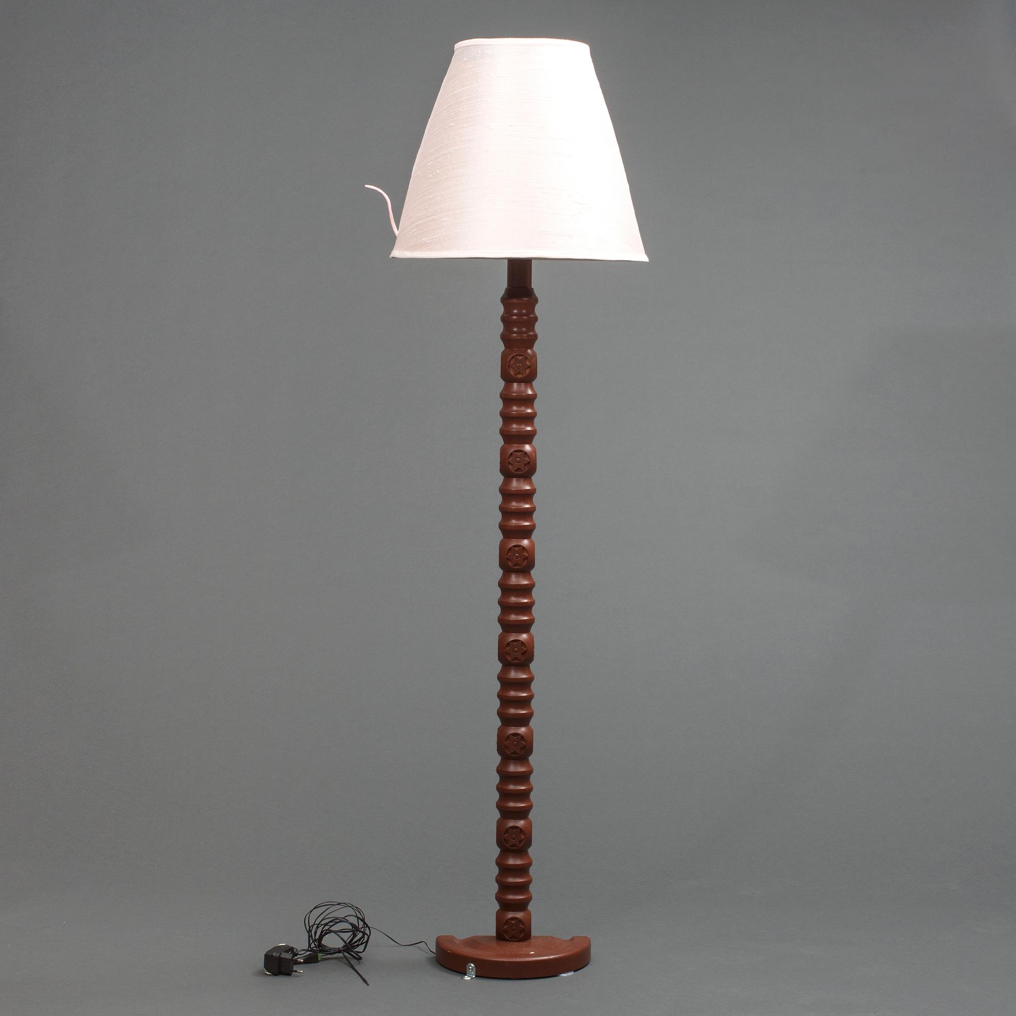 GOLVLAMPA MED MUS, NK 2013, JoAnn Tan Studio.