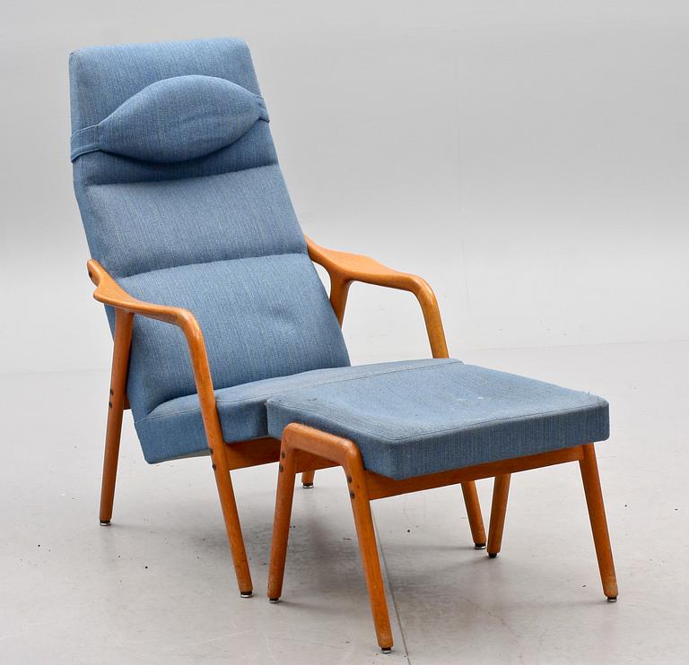 FÅTÖLJ samt FOTPALL, Bertil Fridhagen, Bodafors. 1950-tal.