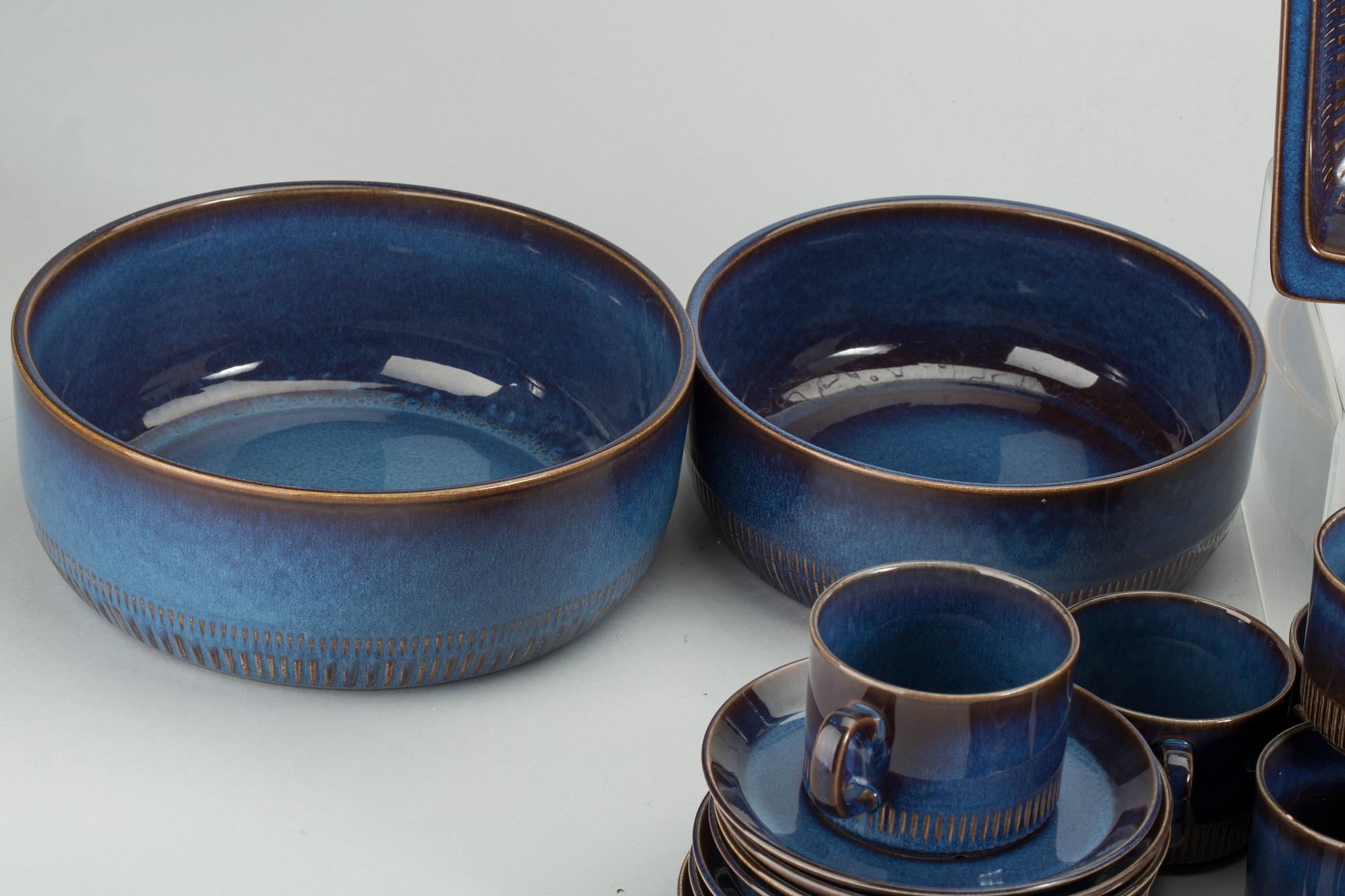 SERVIS, 54 delar, "Kosmos" Berit Ternell, Gefle, 1960/70-tal.