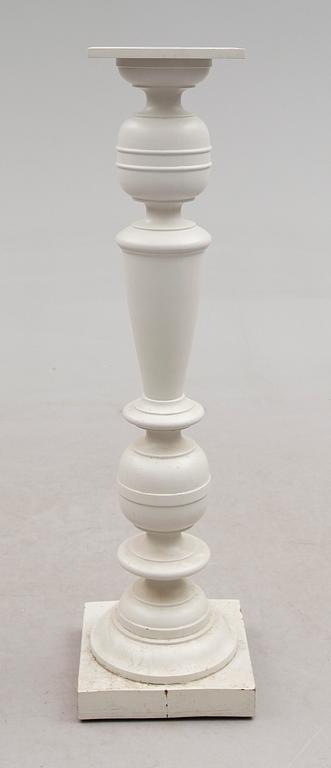 PIEDESTAL, 1900-talets första hälft.