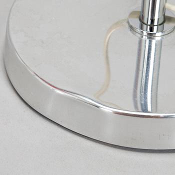 Pöytävalaisinpari malli B-142, Bergboms, 1970/80-luku. Punaiset varjostimet.