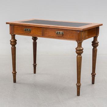 SKRIVBORD, nyrenässans, omkring år 1900.