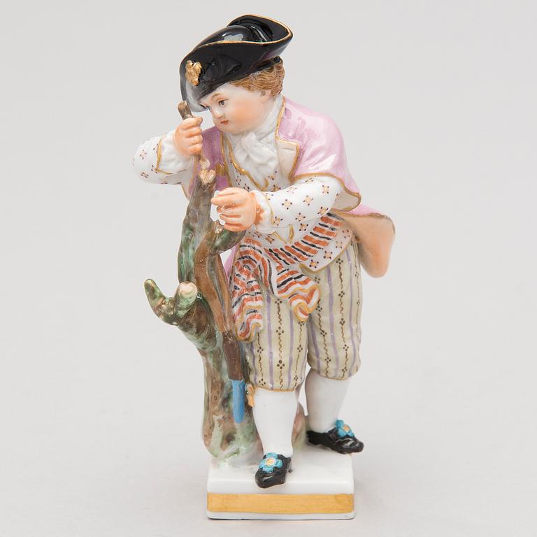 A mid-19th century Meissen porcelain figurine.