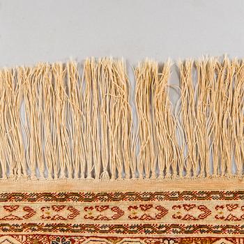 Prayer rug,  antique Gördes. C. 220 x 155 cm.