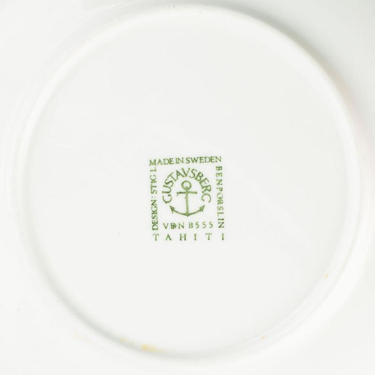 A set of four 'Tahiti' tea cups with plates by Stig Lindberg for Gustavsberg.