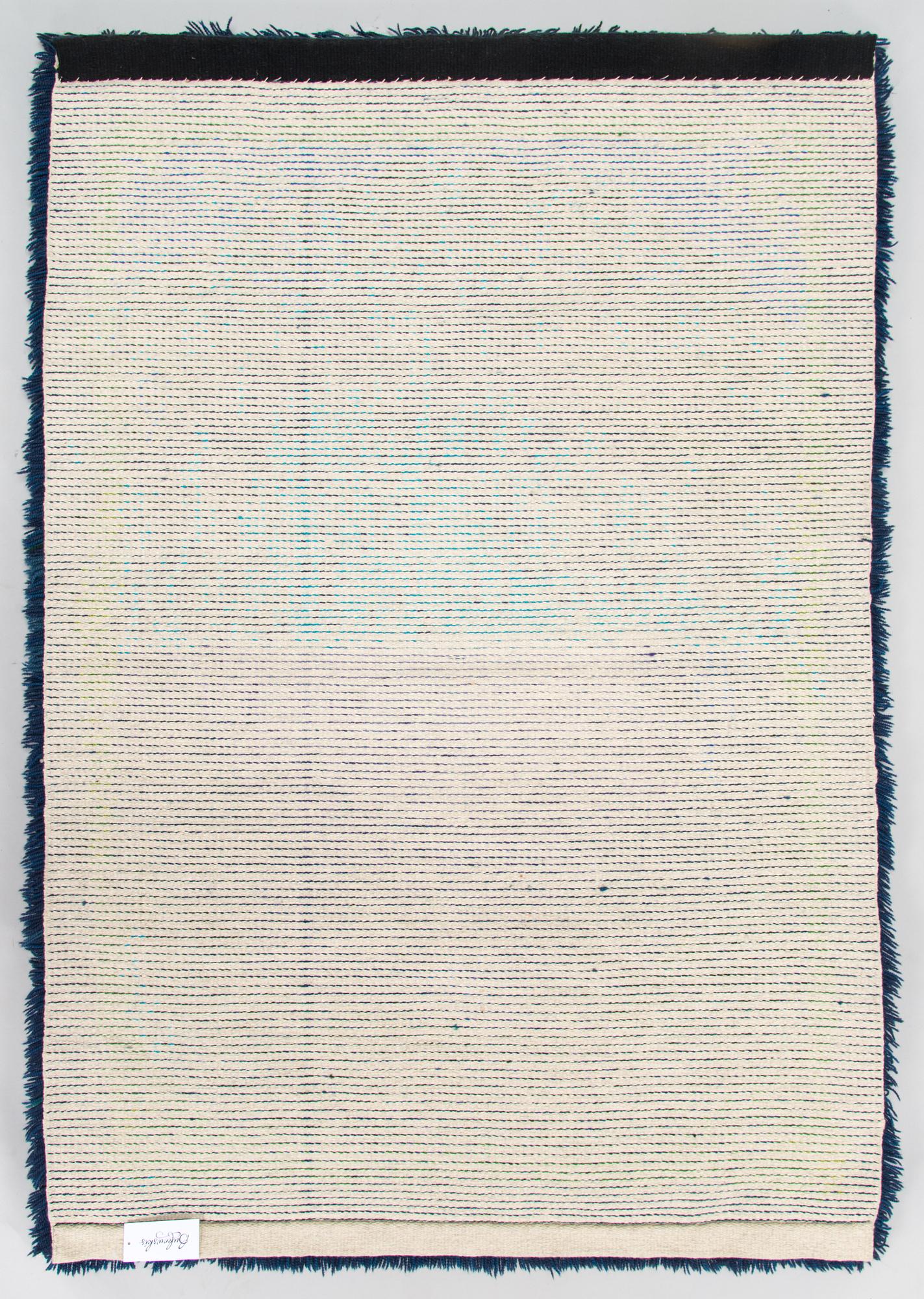 Irma Kukkasjärvi, ryijy, malli Neovius. Noin 165 x 115 cm.