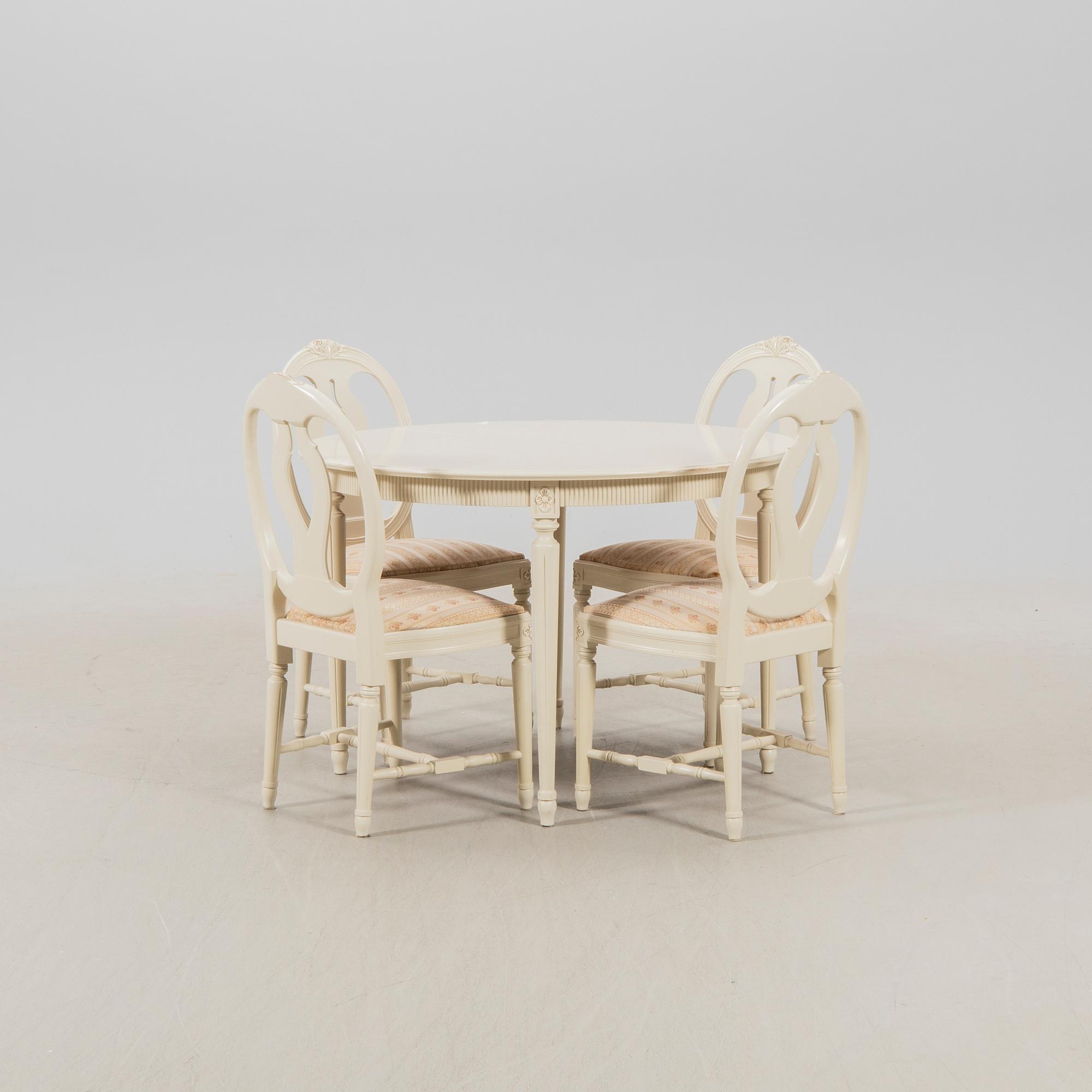 A late 20th century painted Gustavian style 5 pcs dining suit.