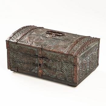 A Swedish carved baroque chest, 17th / early 18th century.