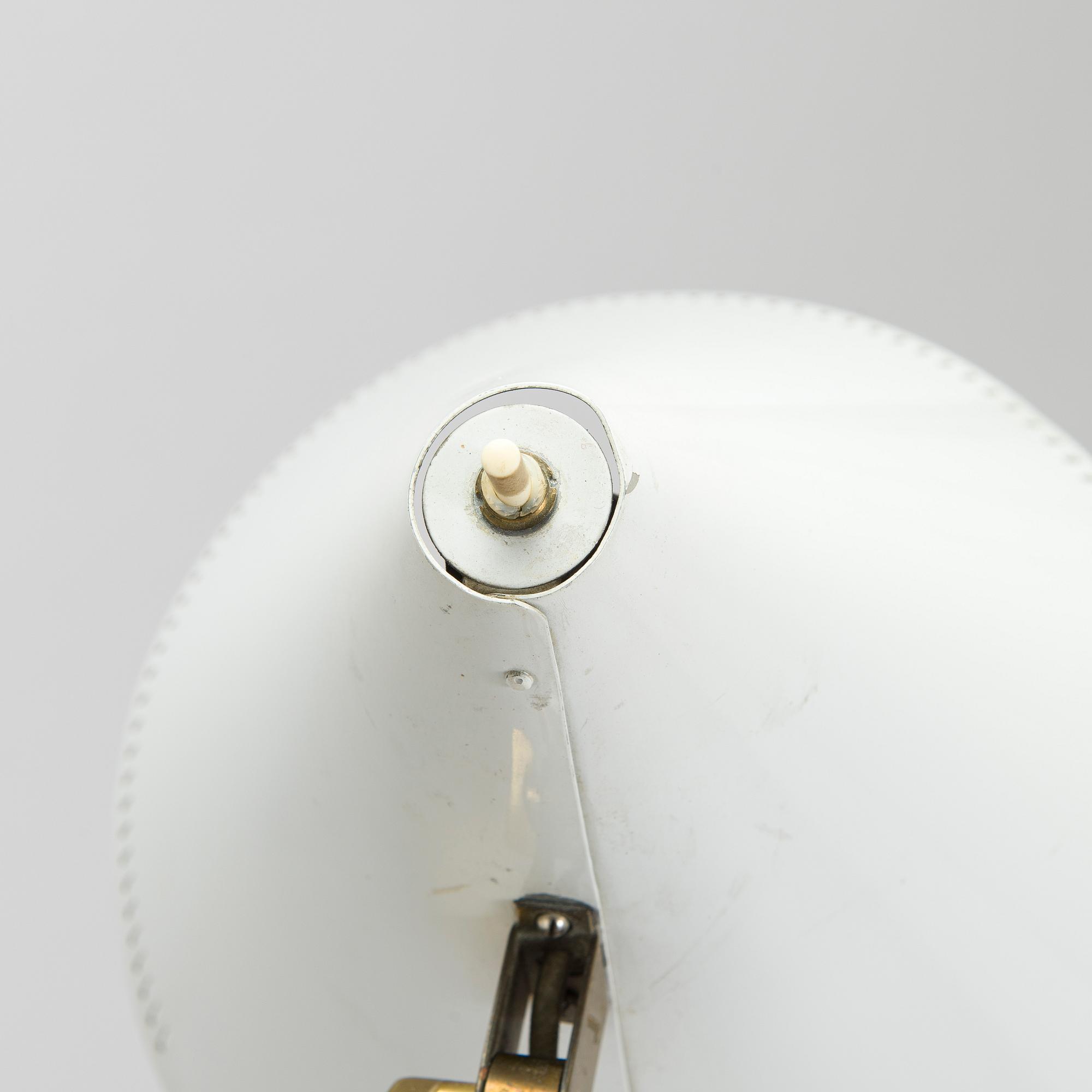 Paavo Tynell, golvlampa, modell K10-10, Idman, 1900-talets mitt.