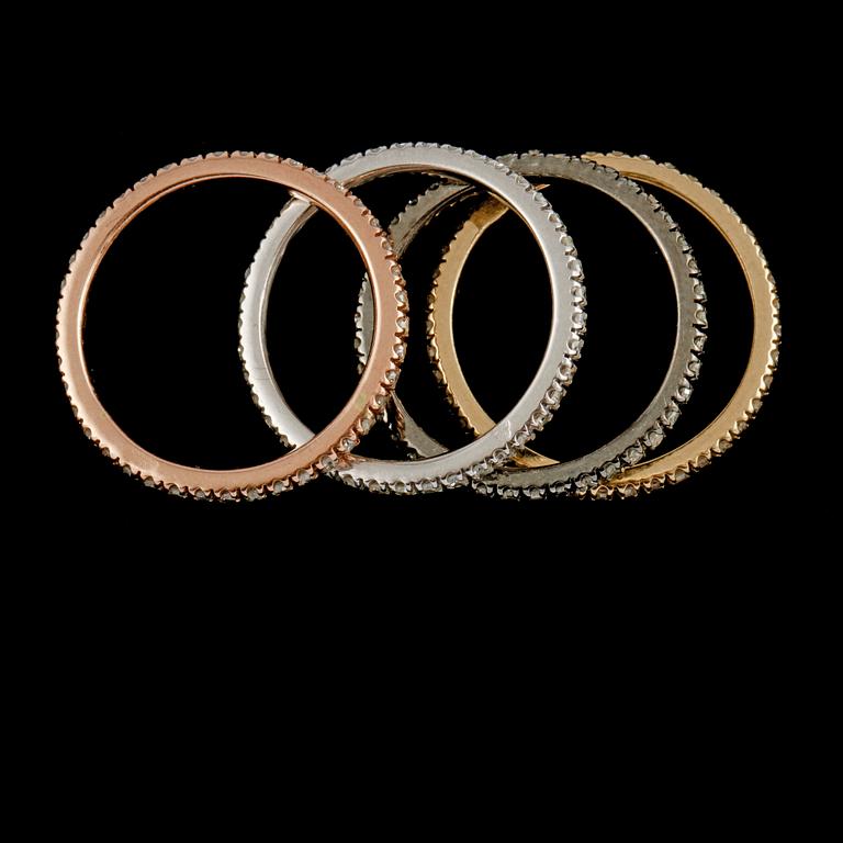 RINGAR, 4 st, 9K olikfärgat guld med briljantslipade diamanter 1.20 ct. Vikt 8,3 gram.