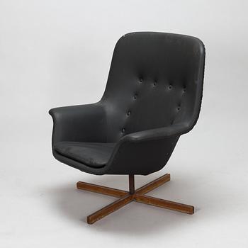 Carl Gustaf Hiort af Ornäs, A 1960s 'Caravelle' armchair for Puunveisto Oy - Wood work Ltd.