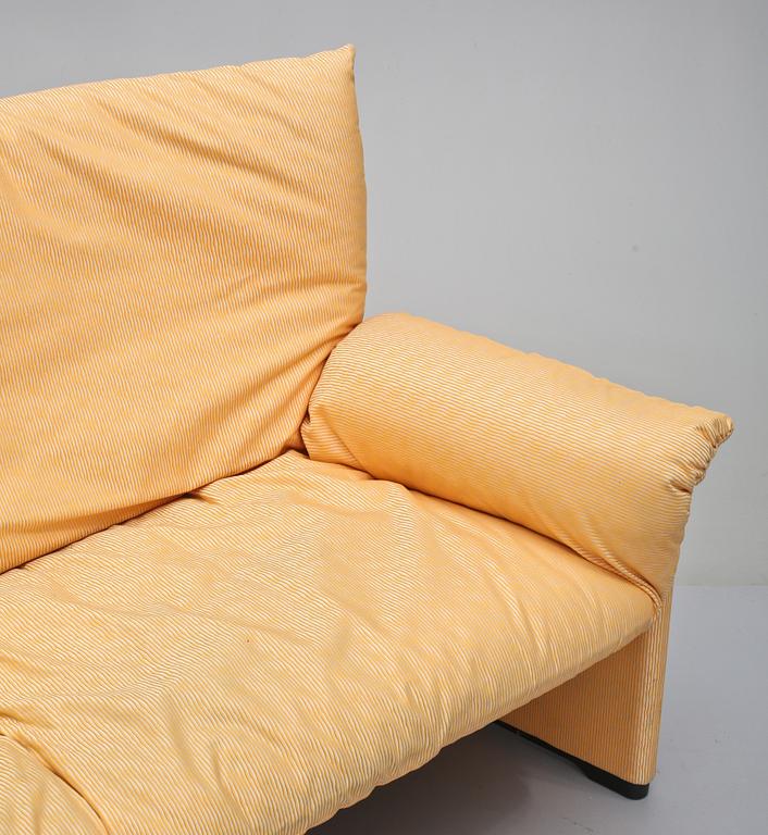 SOFFA,  "Palmaria", Vico Magistretti, Cassina, etikettmärkt, 1900-talets andra hälft.