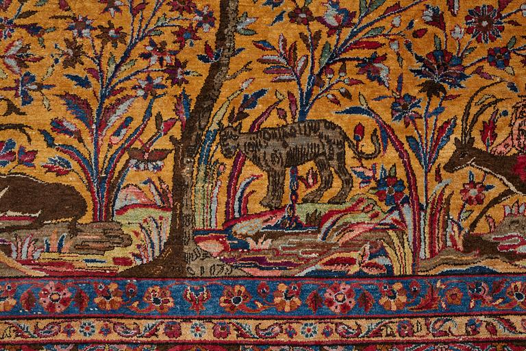 A carpet, a semi-antique silk Kashan figural, ca 309-310 x 204,5-207 cm.