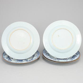 A set of five blue and white dishes, Qing dynasty, Qianlong (1736-95).