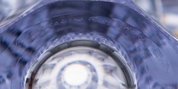 AIMO OKKOLIN, VAS, "Fyr", signerad Aimo Okkolin, Riihimäen Lasi Oy.