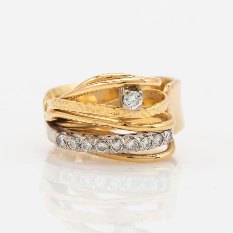 Elon Arenhill, ring, 18k guld med diamanter.