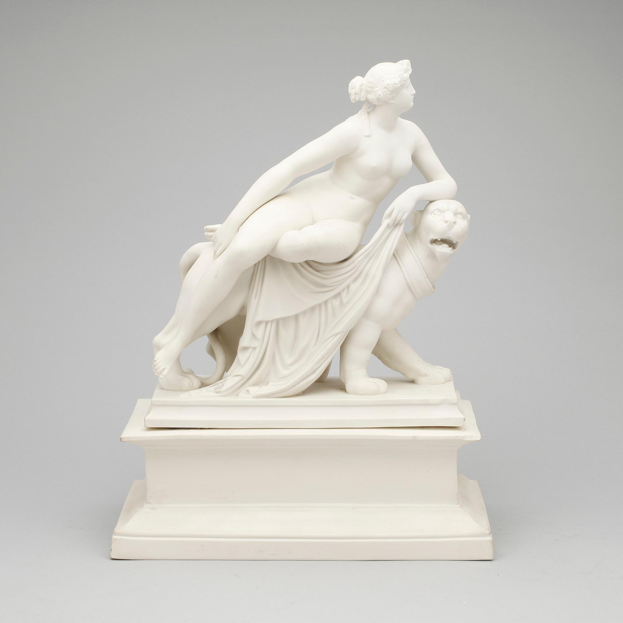 SKULPTUR, biskviporslin, 1900-talets första hälft.