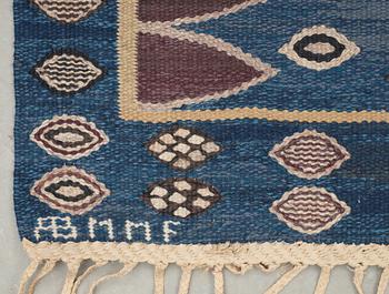 CARPET. "Snäckorna". Tapestry weave (gobelängteknik). 311,5 x 196,5 cm. Signed AB MMF BN.