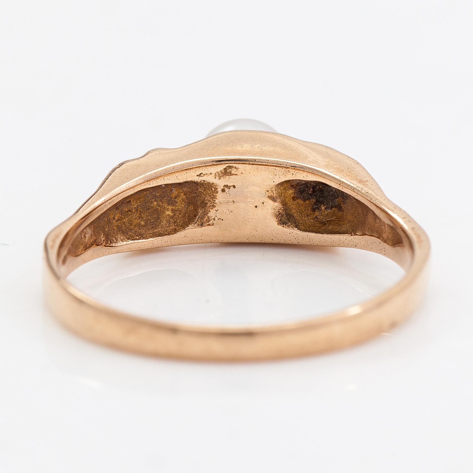 Björn Weckström, A 14K gold and cultured pearl ring 'Small word' for Lapponia 1969.