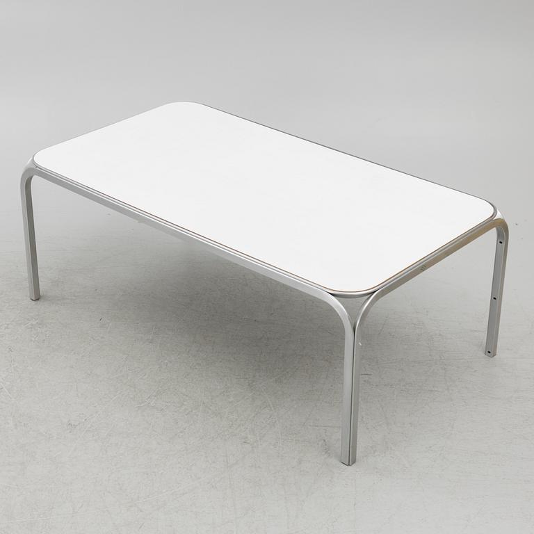 Jørn Utzon, a 'New Angle' dining table, Fritz Hansen, Denmark, 1971.