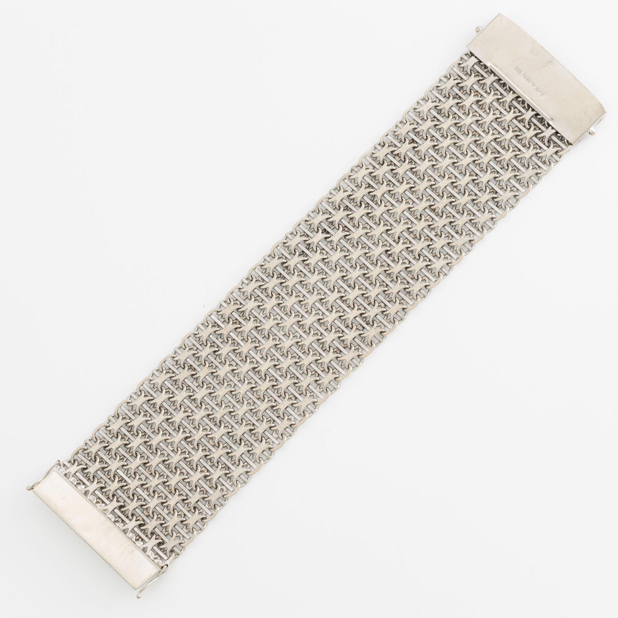 Bracelet 18K white gold, X-link.