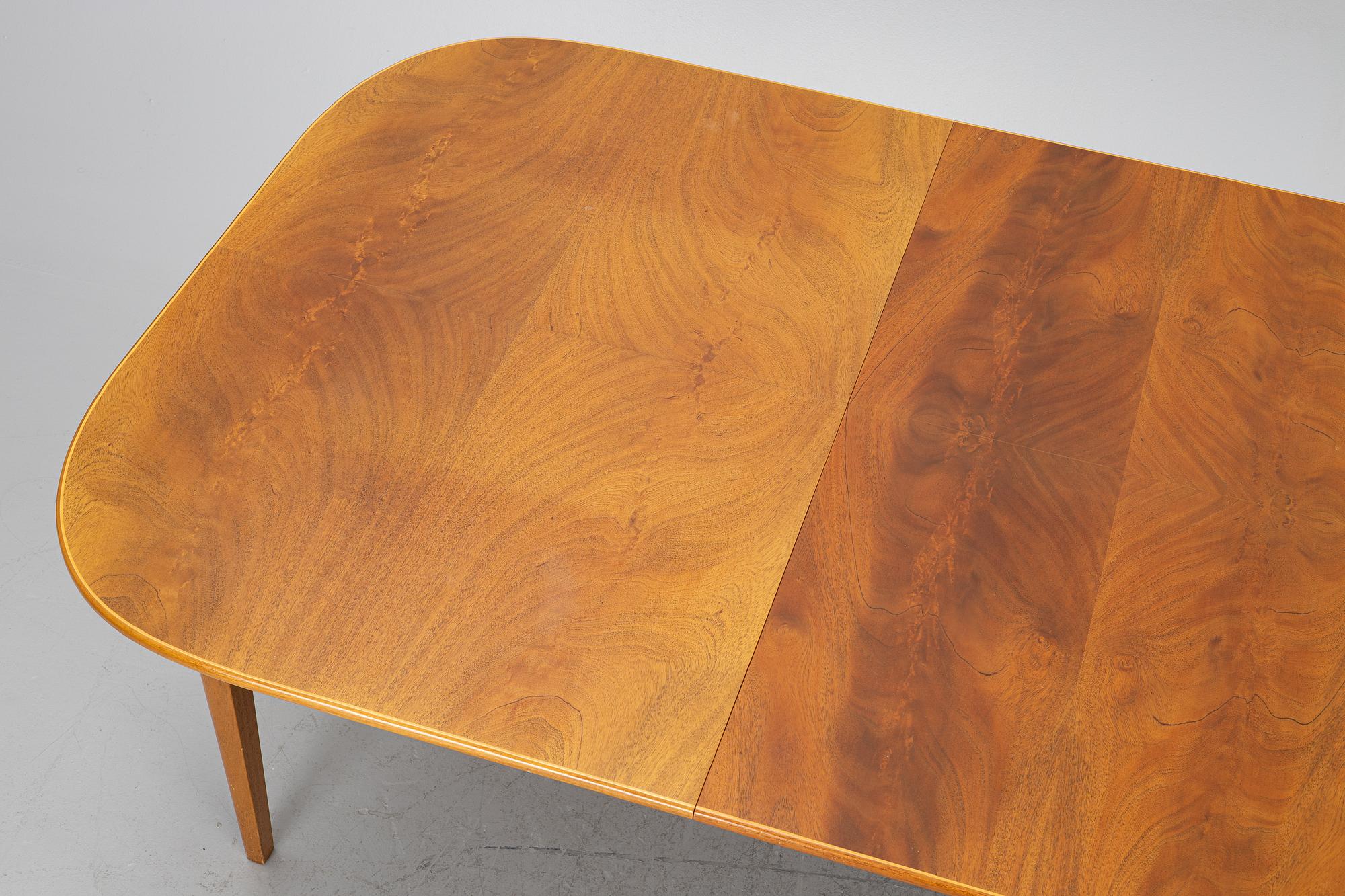 Josef Frank, dining table, model B947, Svenskt Tenn, ca 1987.