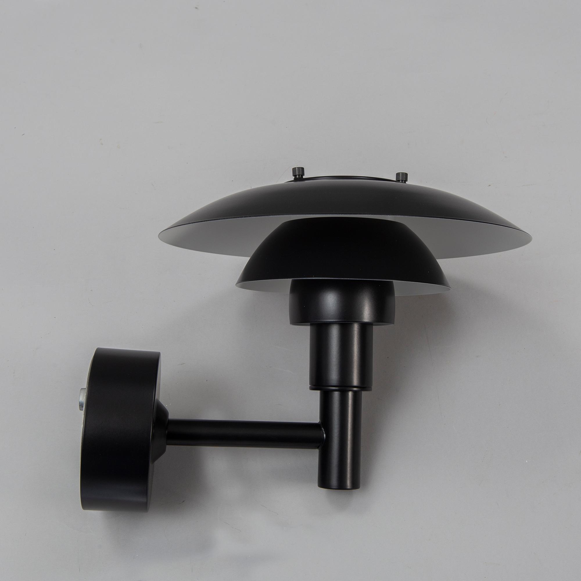 POUL HENNINGSEN, , vägglampa "PH 3-2 1/2", Louis Poulsen, 2000-tal.