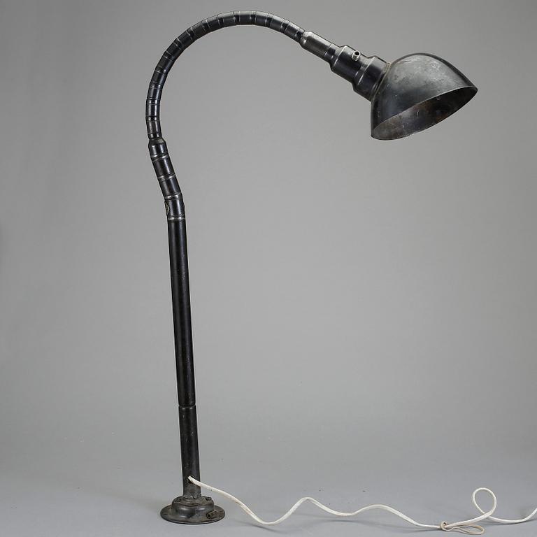 VÄGGLAMPA, Brottby, 1900-talets mitt/ andra hälft.