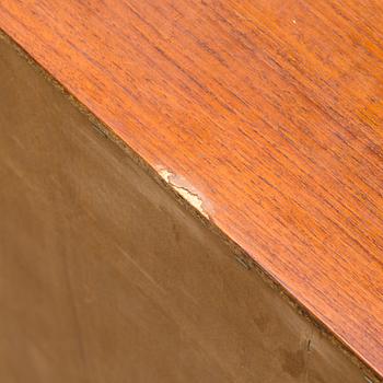 Olli Borg, a mid-20th century '4004' sideboard for Asko.