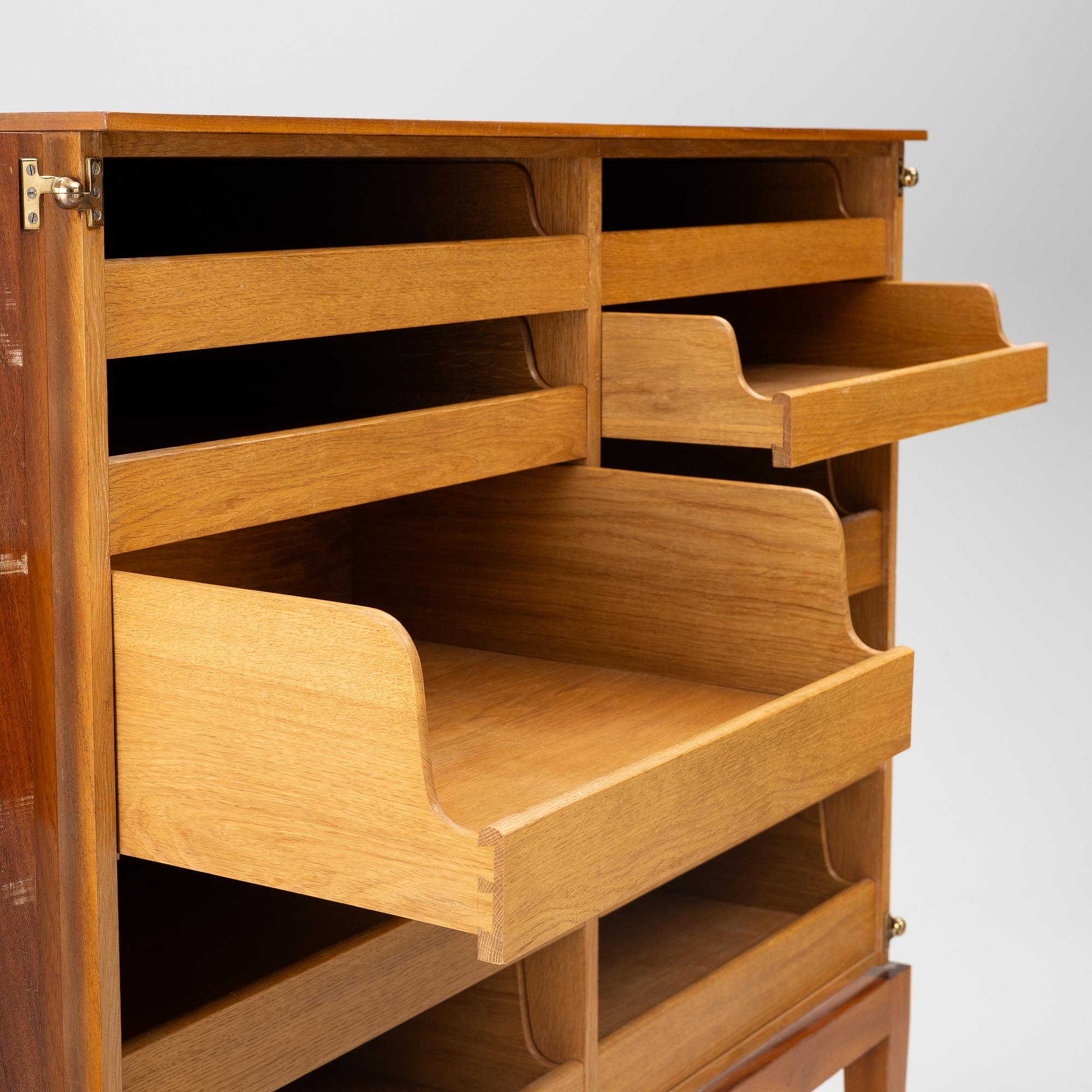 Josef Frank, Cabinet, “Skjortskåpet”, model 792, Firma Svenskt Tenn, second half of the 20th century.