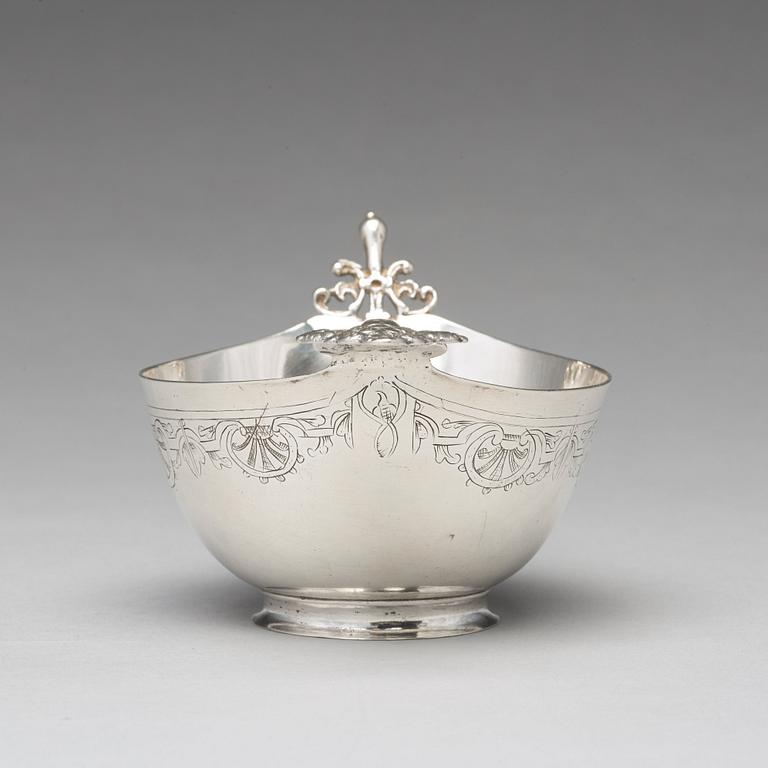 A Swedish 18th century silver brandy-bowl, mark of Daniel Poppelman, Gävle (1744-1764(1771)).