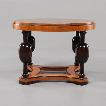 SALONGSBORD, art déco, 1900-talets första hälft.