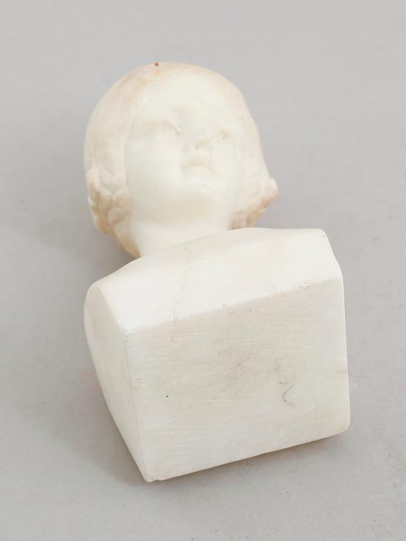 SKULPTUR, alabaster, 1900-talets första hälft.