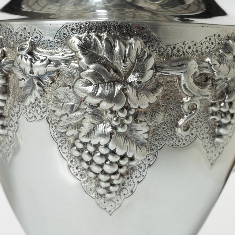 Praktvaser, ett par, sterling silver, 1900-tal.