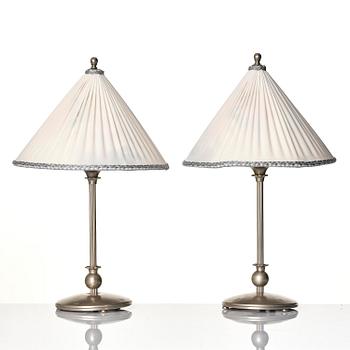 Harald Notini, bordslampor, ett par, Swedish Grace, modell "6908", Arvid Böhlmarks Lampfabrik, Stockholm, 1920-30-tal.