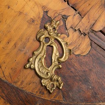 BYRÅ, rokoko, 1700-tal.