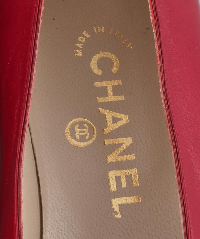 SKOR, Chanel.